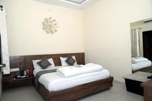 Hotel Pujari