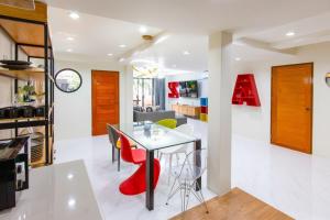 V230 Cozy 3BR Townhouse with Pool Near Chaweng