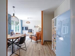 Cozy holiday home in Den Burg with hot tub