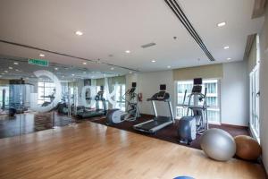 LOT163 footwalk to PETRONAS twin tower by Zen Glo