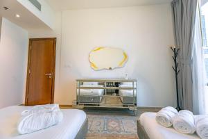 Skyline Escape Amna Tower Dubai