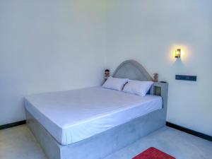 YK House Midigama