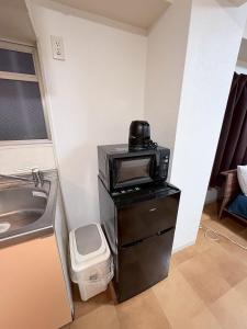 Next to kuromon market three double beds spacious apt