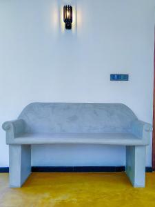 YK House Midigama