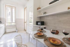 StayEasy Castello Sforzesco Apartment