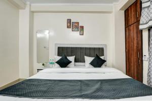 King Studio Apartment with Open Terrace