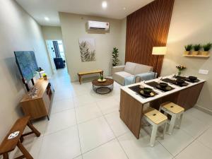 Dorsett Waterfront Subang Lake View