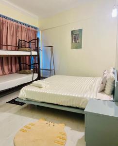 Cathouse-Roamia Retreat-Spacious & Cozy 3 BHK Family Home - Sleeps 8