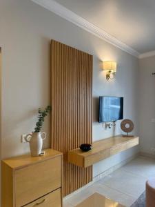 Central Park, The Rooms 1 & 2 BHK Poolview Suites
