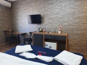 La Vie Suite Hotel