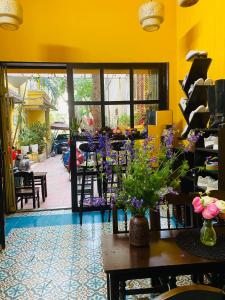 Carol Hanoi Oldquarter Hoan Kiem
