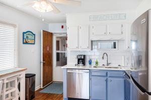 Stunning Location Views • Oceanfront 2BR-1st Floor • Cherry Grove • Ocean View Villas B1