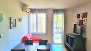 Sunny Beach Hills, 1 Bedroom Apartment