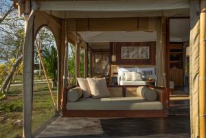 ARNA Suites and Ocean Lounge