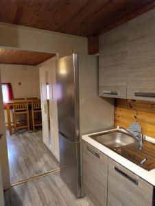 Cozy Kolsva Cabin Private Entrance