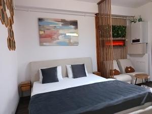 Kaan Studio - Mamaia Summerland