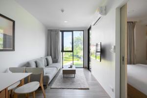 Laguna Skypark cosy apartment golf view