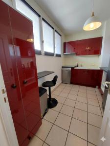 Le Cosy Gaillard 3 étoiles, magnifique vue sur la ville, parking privé et proche du centre