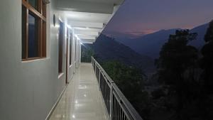 Hotel Navya Dhruv