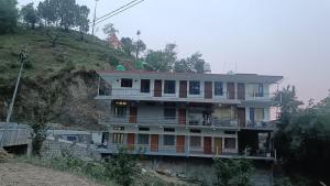 Hotel Navya Dhruv
