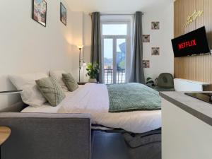 City Center - Charming Studio - 2 MN Station Train