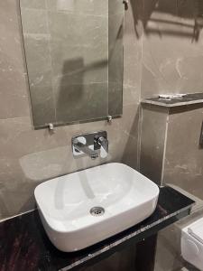 GTOIS The Tark Near by IGI Airport Delhi