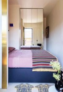 Stylish and super central APT, Milano