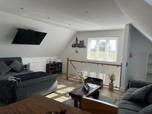 Tollgate Annexe
