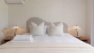 Coastal Luxe - Ocean View Apartment