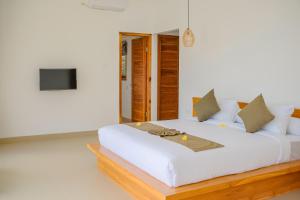 Villa Dolphin - New luxury Villa near Lovina Centre & Beach