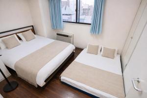 7th floor with elevator 3min walk from Koma Gome on the Yamanote Line 2 rooms and 1 living room, maximum 8 people, direct access to Shinjuku, Ueno, Akihabara, Ginza, Tokyo Ikebukuro, Shinjuku, Shibuya