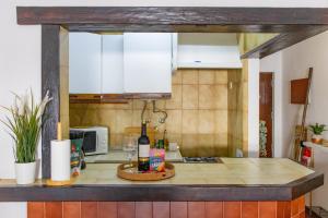 NOVO! Apartamento junto à praia com piscina