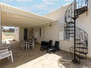 La casa di Isotta Trapani