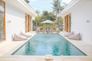 Dolphin - New luxury rooms in Lovina Centre & near the beach