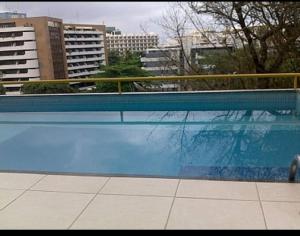 Duplex 2 quartos em Ondina