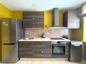 Artists Apartment - Near City Center