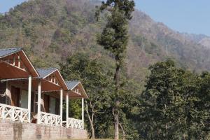 High Bank Himalayan Retreat
