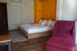 High Bank Himalayan Retreat