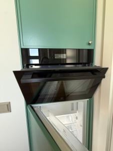 Stylish Apartment in Historic Villa Doll, City Center