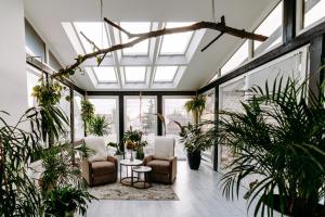 Apartament PREMIUM z ruską banią, kominkiem i oranżerią w centrum