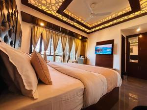 Dwaper Retreat A Premium Property Near Mall Road Mussoorie