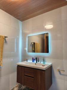 Dhong Short Term Apartment