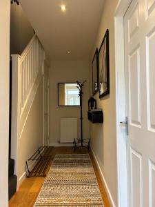 2 Brocklehurst Cottages