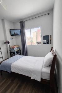 2 quadras da praia - Apto completo em São Vicente ideal para família e trabalho