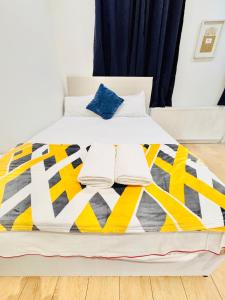 Big studio flat near Whitechapel