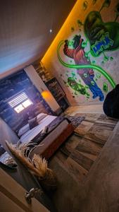 Urban Hostel Pool & Garden