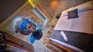 Urban Hostel Pool & Garden