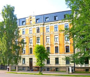 Cozy Central Apartment in Art Nouveau District Walk to Old Town