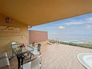 Villa La Dolce Vista & Private Jacuzzi img9