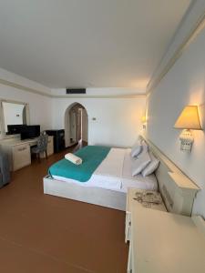 Domina coral bay resort direct beach and lake 1